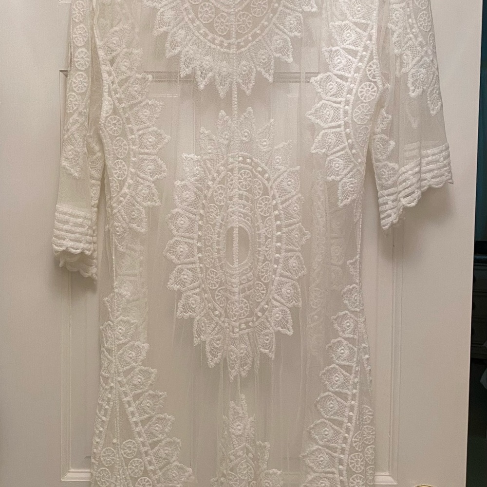 Rachel Zoe lace coverup/robe